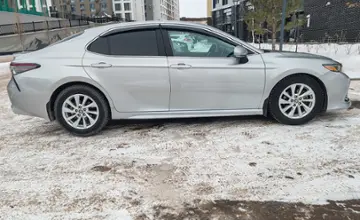 Toyota Camry 2021 года за 12 000 000 тг. в Астана фото 2