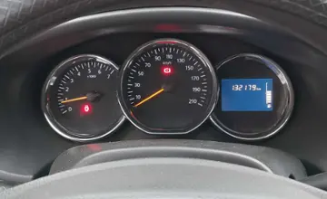 Renault Logan 2014 года за 3 500 000 тг. в Акмолинская область фото 5