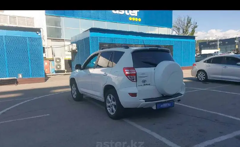 Toyota RAV4 2011 года за 8 000 000 тг. в Алматы фото 4