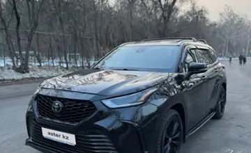 Toyota Highlander 2021 года за 26 500 000 тг. в Алматы фото 1