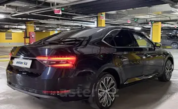 Skoda Superb 2020 года за 12 000 000 тг. в Алматы фото 2