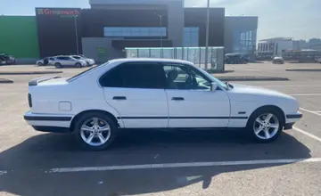 BMW 5 серии 1990 года за 2 200 000 тг. в Астана