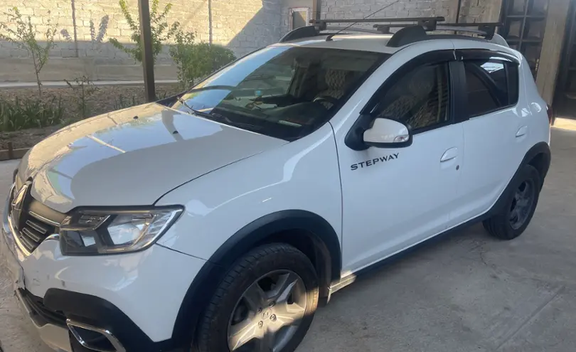 Renault Sandero 2021 года за 5 000 000 тг. в Шымкент