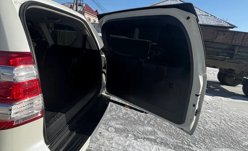 Toyota Land Cruiser Prado 2014 года за 19 000 000 тг. в Семей фото 4