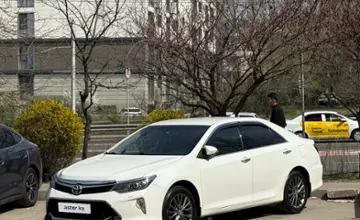 Toyota Camry 2015 года за 13 000 000 тг. в Алматы фото 1