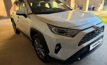 Toyota RAV4 2021 года за 14 950 000 тг. в Шымкент фото 2