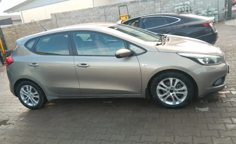 Kia Ceed 2013 года за 4 800 000 тг. в Алматы фото 3