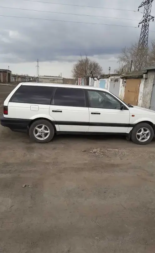 Volkswagen Passat 1992 года за 1 600 000 тг. в Караганда фото 2