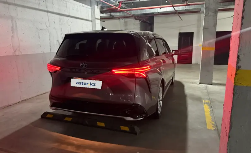 Toyota Sienna 2023 года за 20 000 000 тг. в Алматы фото 3