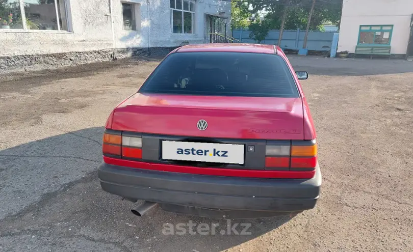 Volkswagen Passat 1988 года за 890 000 тг. в Караганда