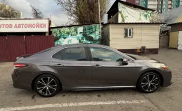 Toyota Camry 2019 года за 12 000 000 тг. в Алматы фото 2