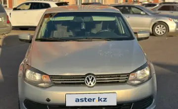 Volkswagen Polo 2012 года за 3 500 000 тг. в Астана фото 2