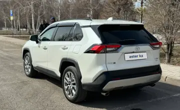 Toyota RAV4 2022 года за 18 000 000 тг. в Астана
