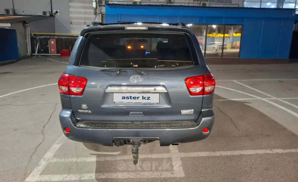 Toyota Sequoia 2008 года за 15 000 000 тг. в Алматы