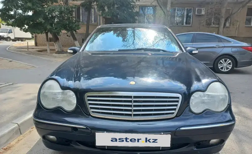 Mercedes-Benz C-Класс 2003 года за 3 200 000 тг. в Актау