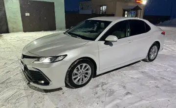 Toyota Camry 2023 года за 14 500 000 тг. в Уральск фото 2