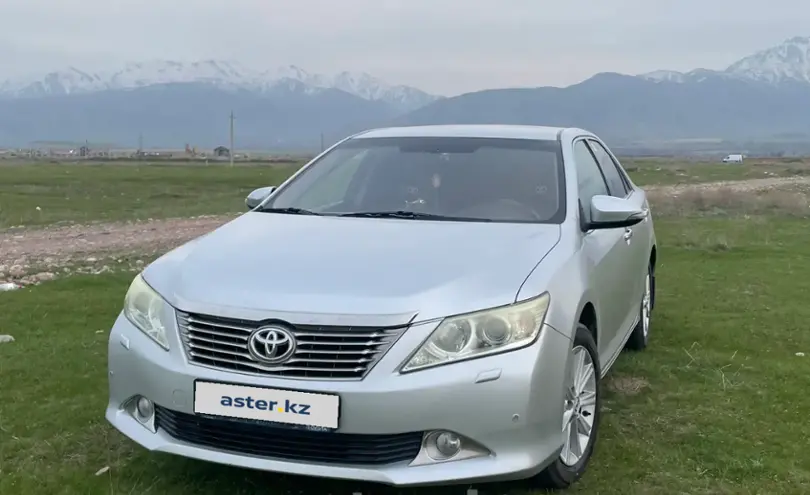Toyota Camry 2012 года за 9 500 000 тг. в Тараз