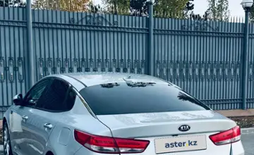 Kia Optima 2018 года за 9 150 000 тг. в Астана фото 4