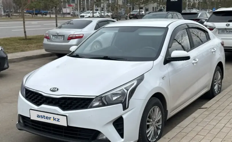 Kia Rio 2021 года за 8 000 000 тг. в Астана