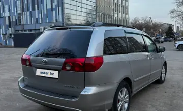 Toyota Sienna 2006 года за 7 500 000 тг. в Уральск