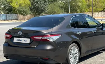 Toyota Camry 2018 года за 13 500 000 тг. в Шымкент фото 4