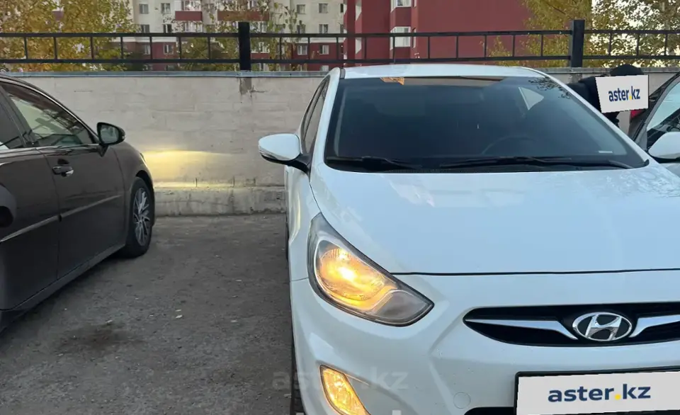 Hyundai Accent 2012 года за 4 400 000 тг. в Астана фото 2
