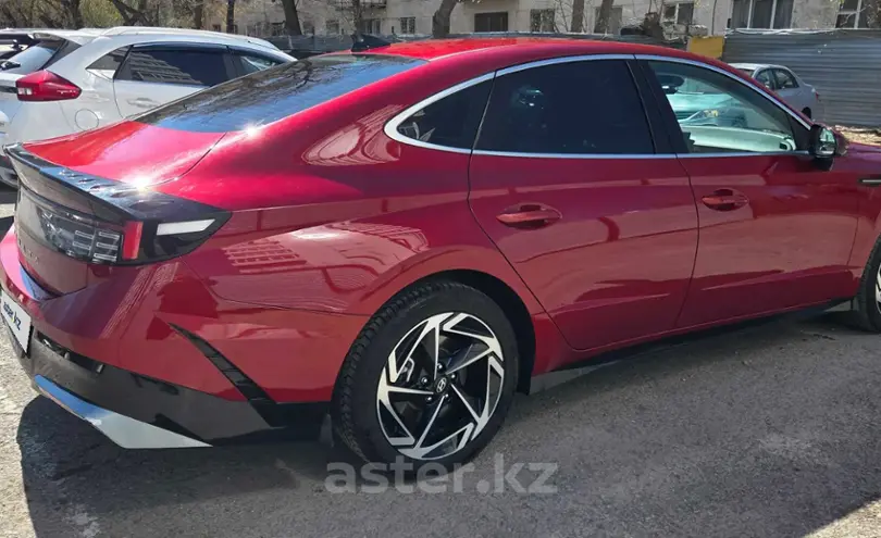 Hyundai Sonata 2023 года за 14 300 000 тг. в Астана