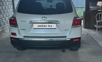 Toyota Highlander 2013 года за 13 500 000 тг. в Талдыкорган фото 3