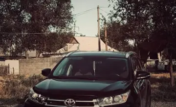 Toyota Highlander 2018 года за 20 500 000 тг. в Талдыкорган фото 2