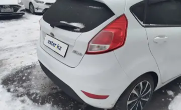 Ford Fiesta 2010 года за 2 800 000 тг. в Астана фото 4