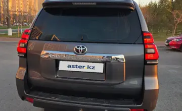 Toyota Land Cruiser Prado 2018 года за 30 000 000 тг. в Астана фото 3
