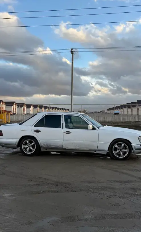 Mercedes-Benz E-Класс 1994 года за 800 000 тг. в Талдыкорган фото 4