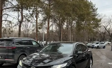 Toyota Camry 2019 года за 14 500 000 тг. в Алматы фото 2