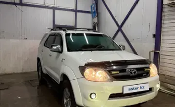 Toyota Fortuner 2007 года за 9 000 000 тг. в Астана фото 1