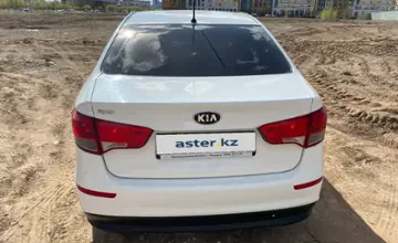 Kia Rio 2015 года за 5 300 000 тг. в Астана