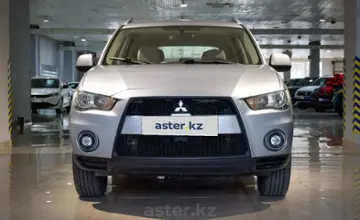 Mitsubishi Outlander 2010 года за 5 000 000 тг. в Алматы фото 2