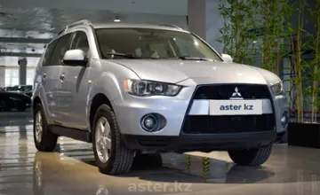 Mitsubishi Outlander 2010 года за 5 000 000 тг. в Алматы фото 4