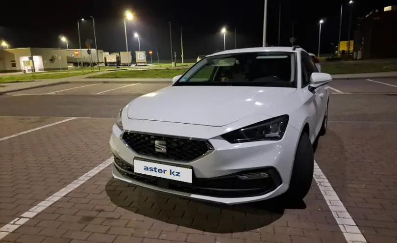 SEAT Leon 2021 года за 8 740 000 тг. в Алматы