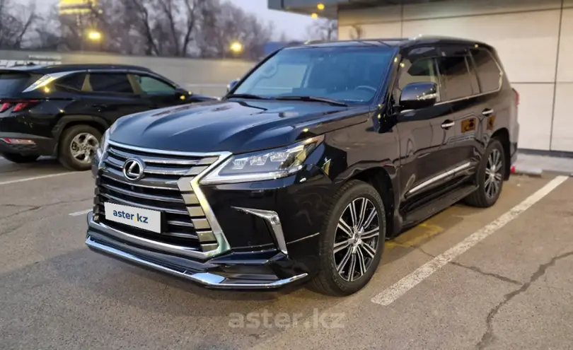 Lexus LX 2018 года за 48 900 000 тг. в Алматы фото 2