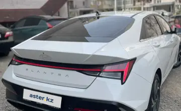 Hyundai Elantra 2024 года за 8 200 000 тг. в Алматы фото 4