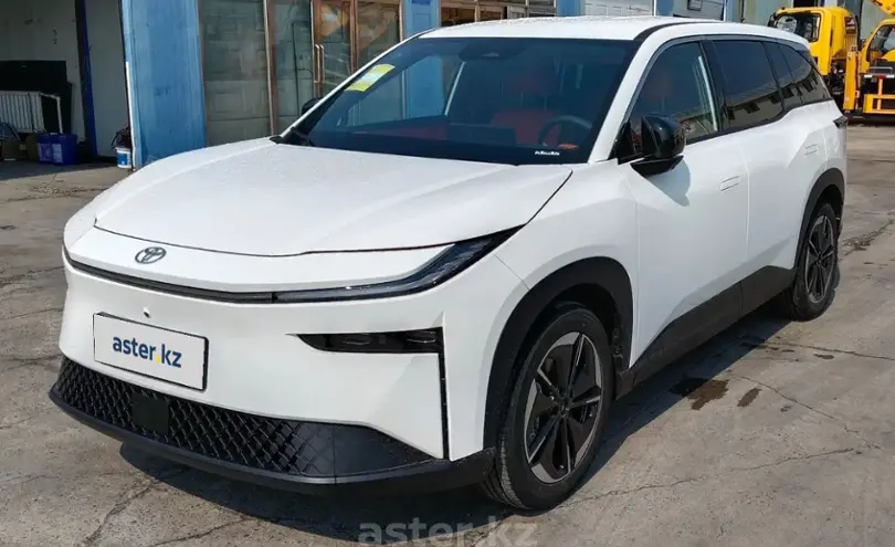 Toyota bZ3X 2025 года за 13 700 000 тг. в Астана