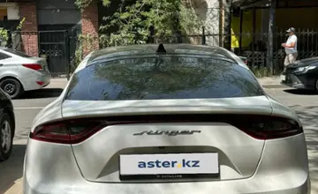 Kia Stinger 2018 года за 11 500 000 тг. в Алматы фото 3