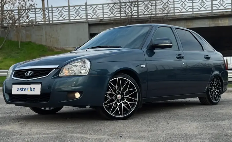 LADA (ВАЗ) Priora 2014 года за 3 350 000 тг. в Шымкент