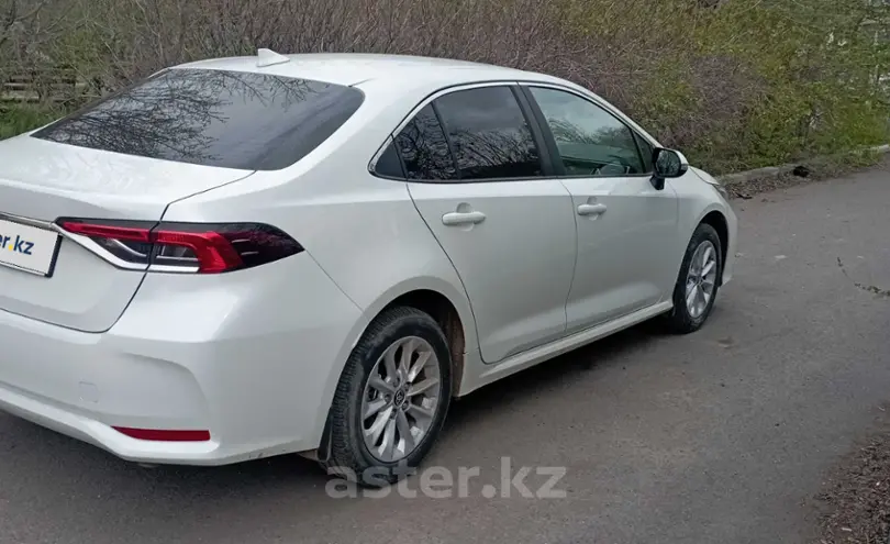 Toyota Corolla 2022 года за 10 800 000 тг. в Караганда фото 3