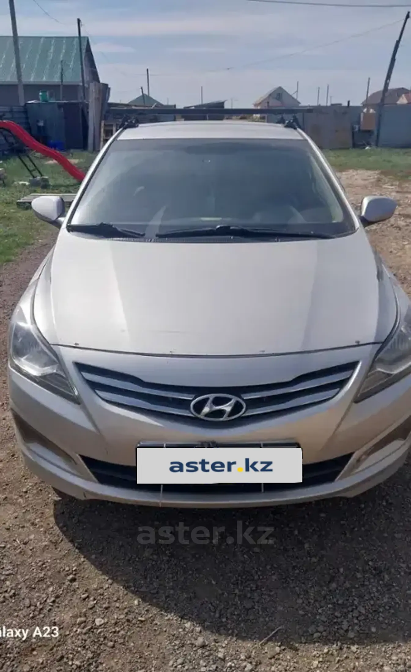 Hyundai Solaris 2015 года за 4 100 000 тг. в Астана фото 2