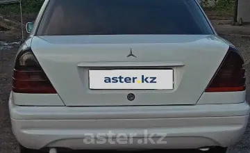 Mercedes-Benz C-Класс 1994 года за 2 400 000 тг. в Жетісу облысы фото 4