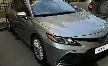 Toyota Camry 2021 года за 9 800 000 тг. в Актау фото 4