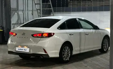 Hyundai Sonata 2019 года за 7 800 000 тг. в Алматы фото 4