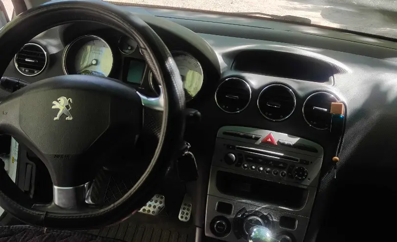 Peugeot 408 2014 года за 2 000 000 тг. в Усть-Каменогорск фото 4