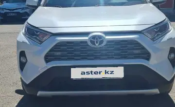 Toyota RAV4 2021 года за 15 000 000 тг. в Уральск фото 1